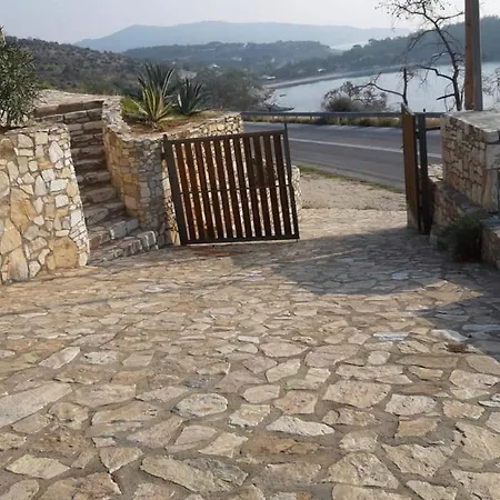 House Alikí