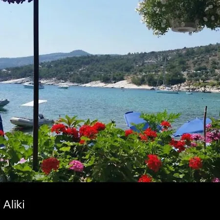 House Apartment Alikí