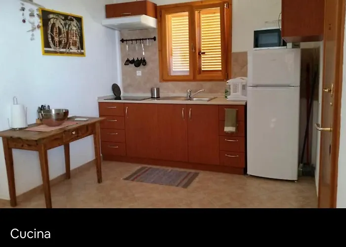 House * Alikí
