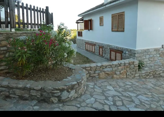 דירה House Alikí