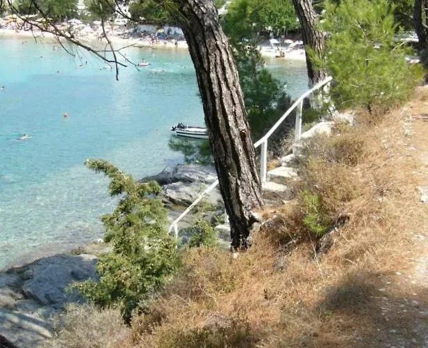 House * Alikí